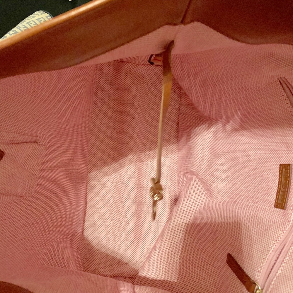 Dooney & Bourke - Picture 4 of 5